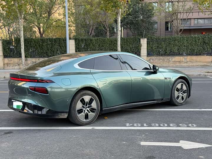 Фото 5 - XPeng P7