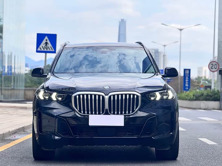Фото 2 - BMW X5
