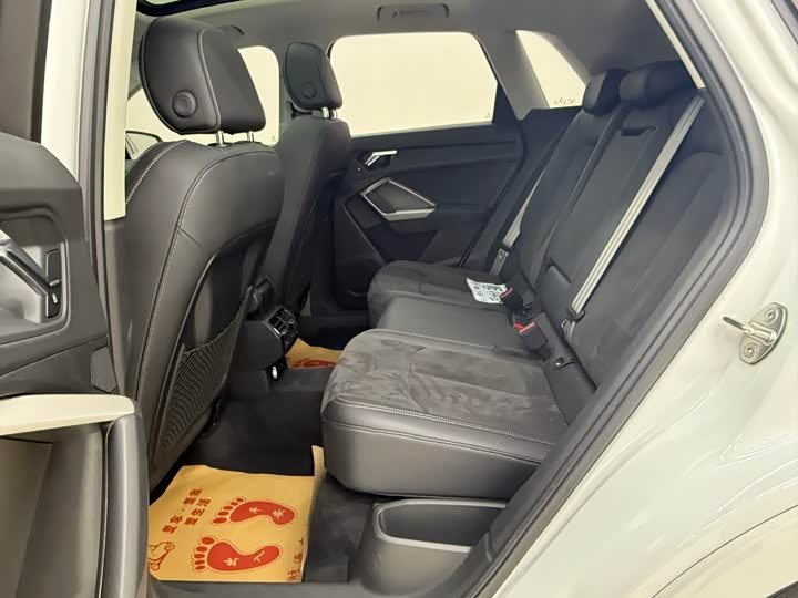 Фото 7 - Audi Q3