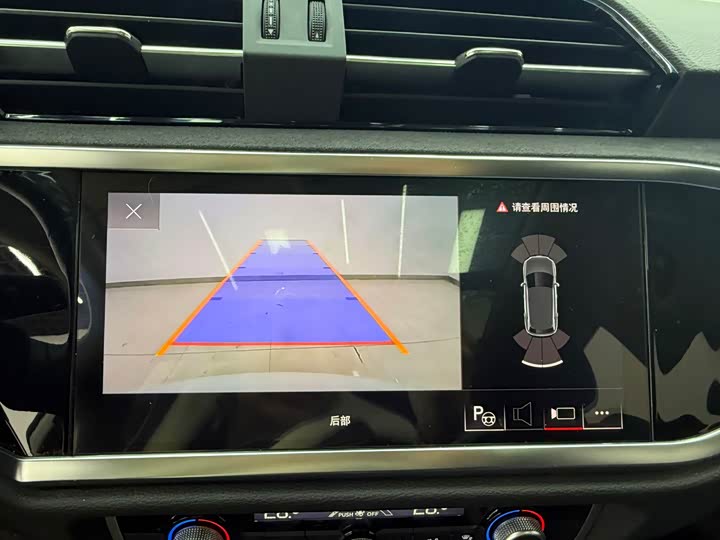 Фото 9 - Audi Q3