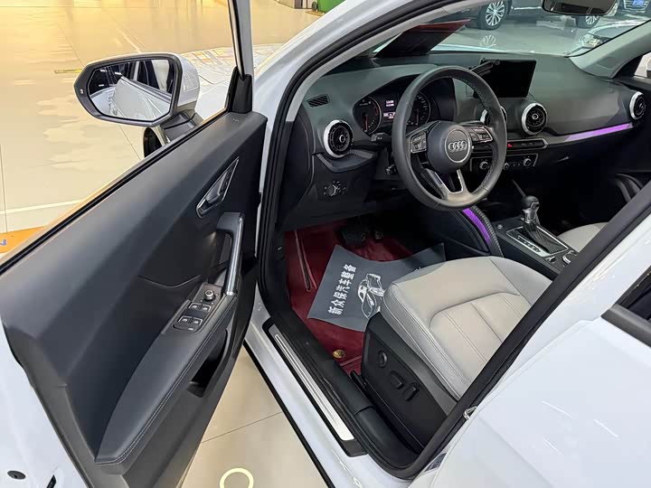 Фото 4 - Audi Q2L