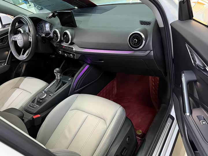 Фото 7 - Audi Q2L