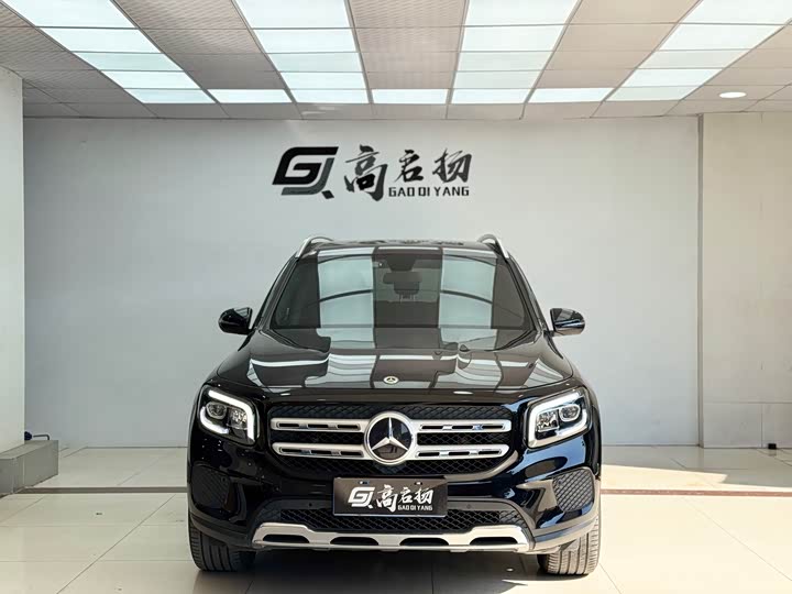 Фото 2 - Mercedes-Benz GLB-Class
