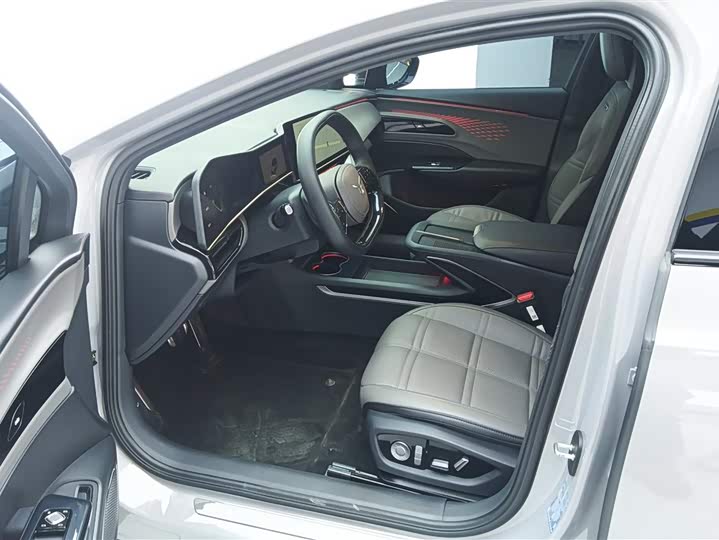 Фото 9 - Hongqi EH7