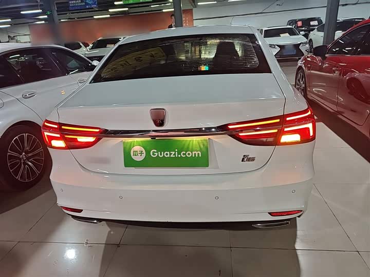 Фото 6 - Roewe i6