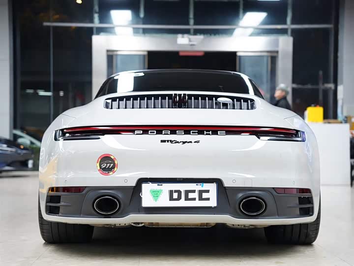 Фото 9 - Porsche 911