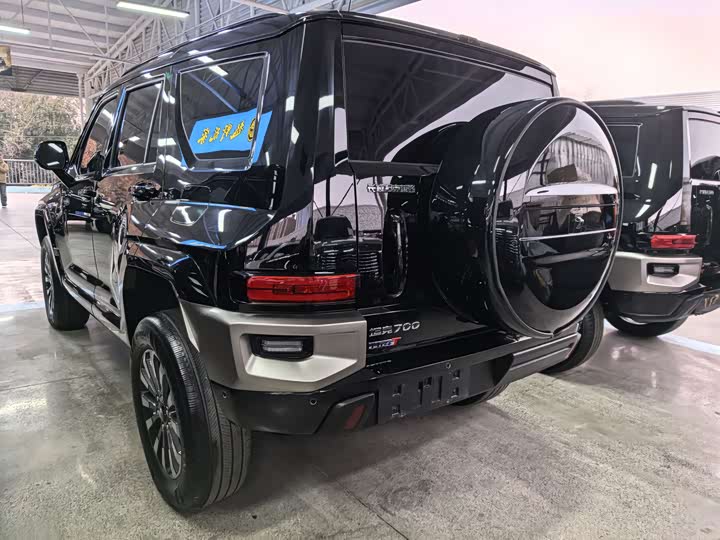 Фото 3 - Tank 700 Hybrid