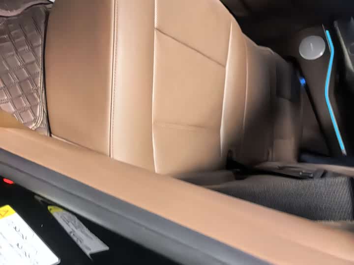 Фото 9 - Tank 700 Hybrid