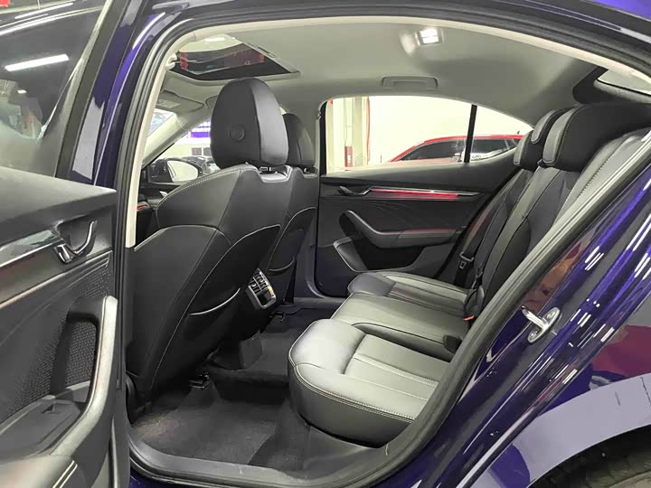 Фото 9 - Skoda Octavia Pro