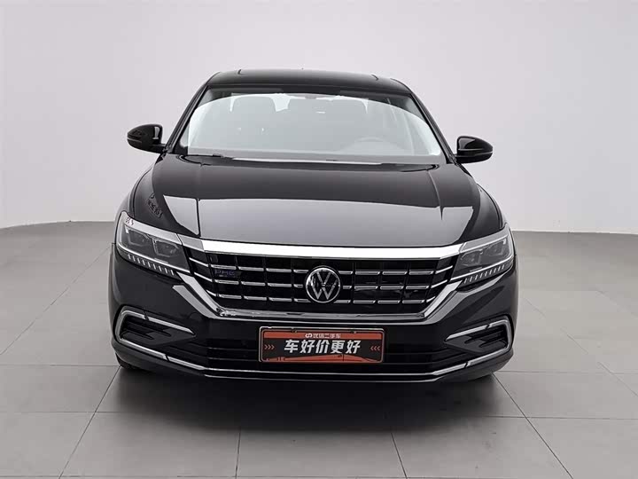 Фото 3 - Volkswagen Passat Hybrid