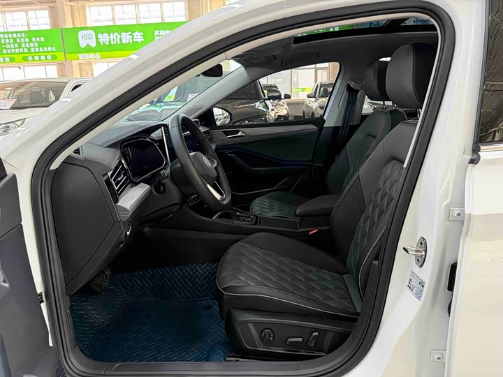 Фото 8 - Volkswagen Sagitar L