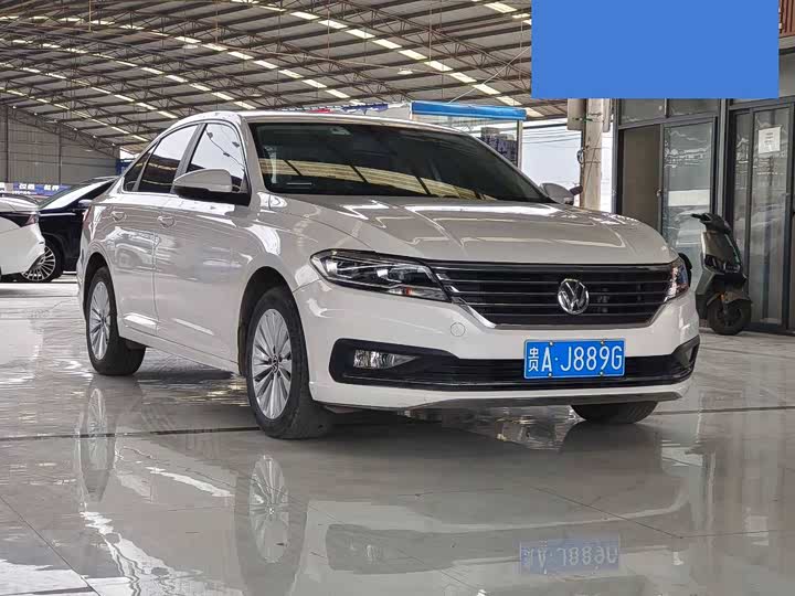 Фото 3 - Volkswagen Lavida