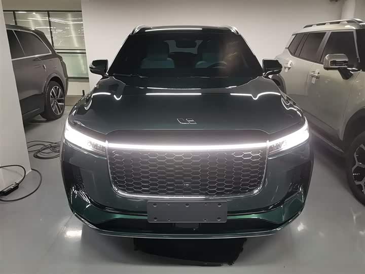 Фото 3 - LiXiang One