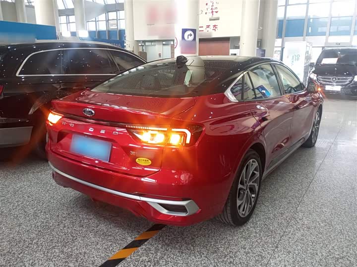 Фото 7 - Ford Mondeo