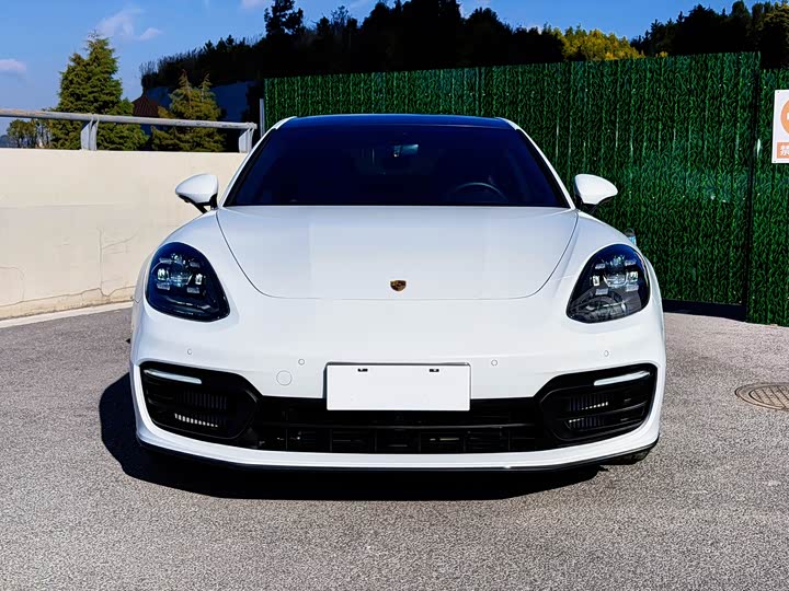 Фото 5 - Porsche Panamera