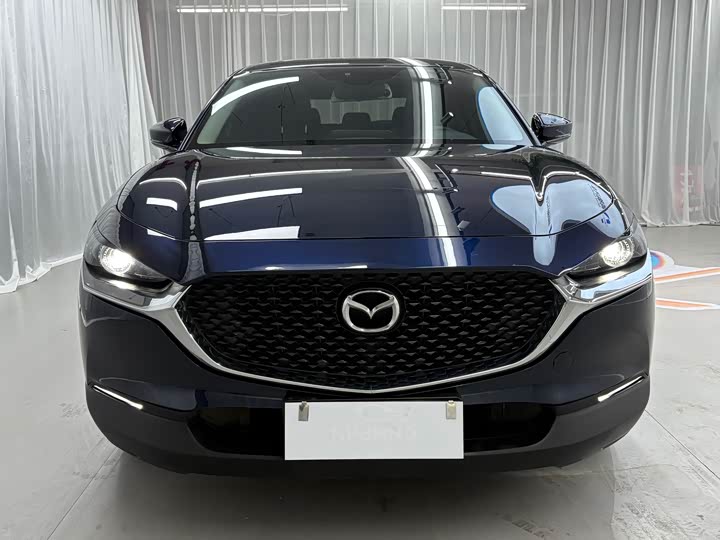 Фото 2 - Mazda CX-30