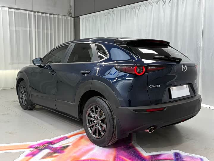 Фото 4 - Mazda CX-30