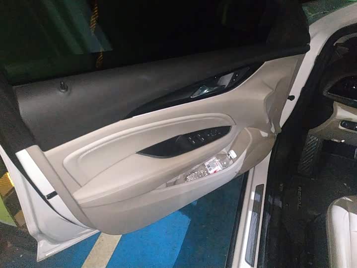 Фото 7 - Buick Regal