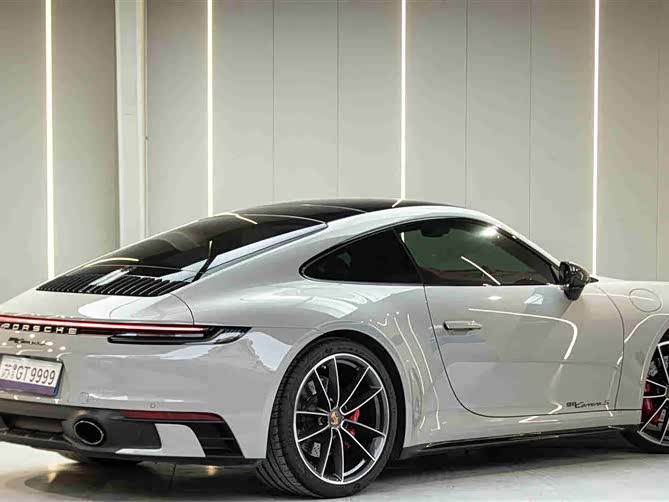 Фото 7 - Porsche 911