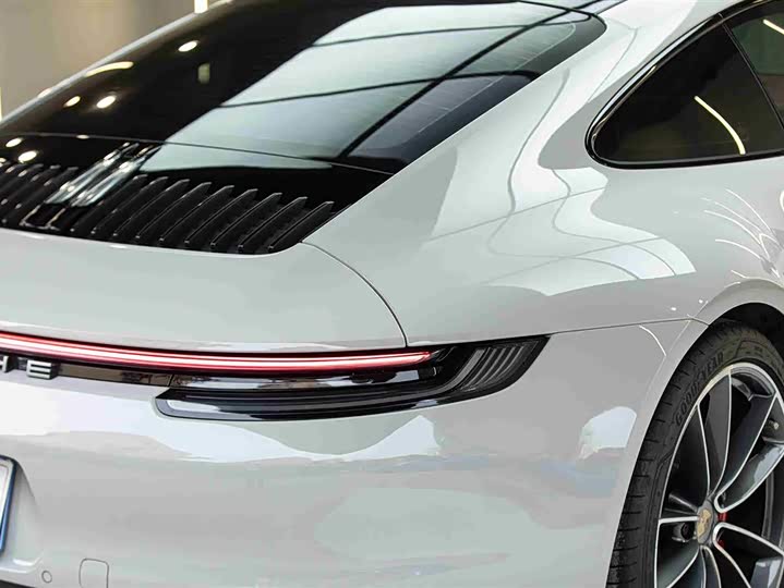 Фото 8 - Porsche 911