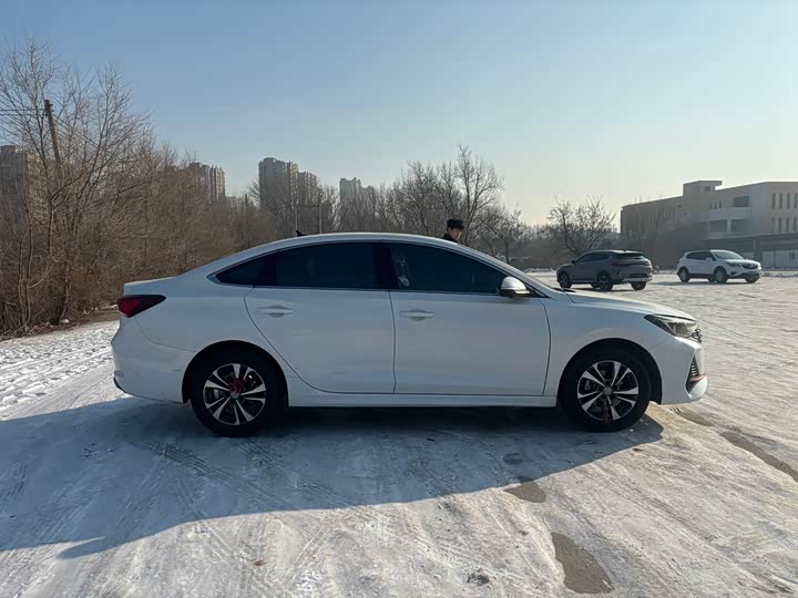 Фото 8 - Changan Eado Plus