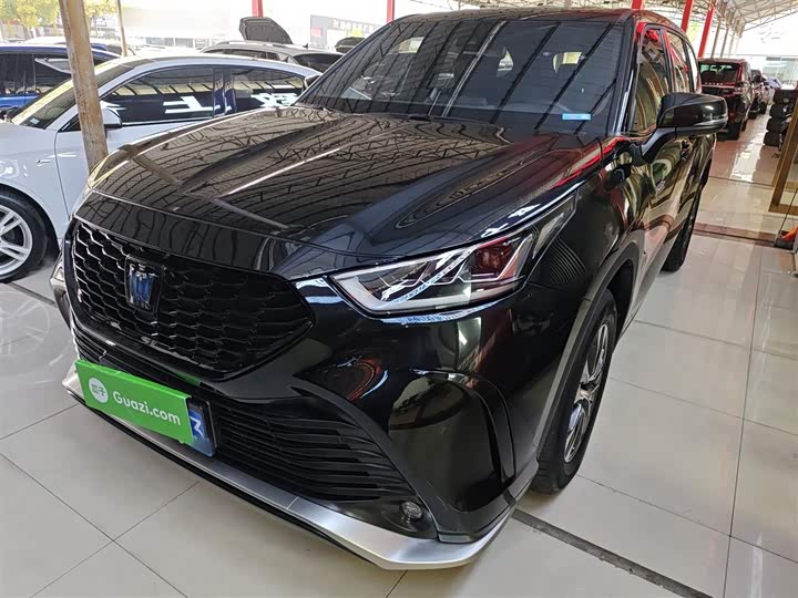 Фото 2 - Toyota Crown Kluger