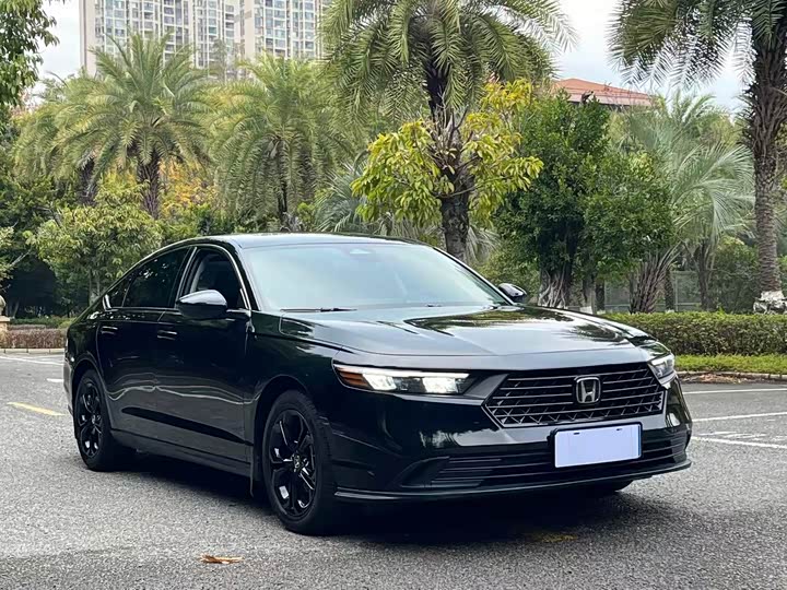 Фото 2 - Honda Accord