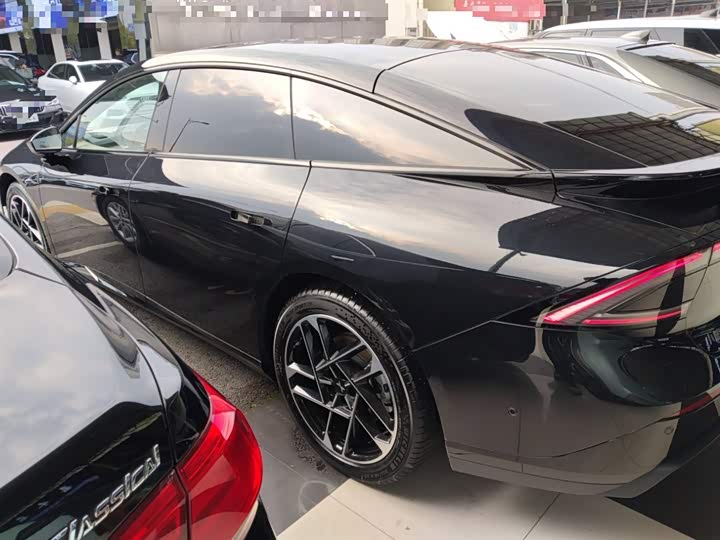 Фото 5 - XPeng F57