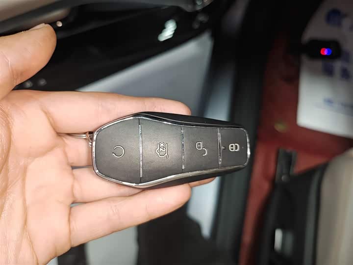 Фото 9 - BYD Yuan Plus