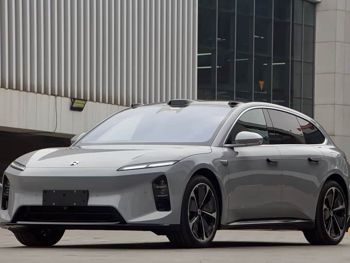 Фото 1 - Nio ET5T