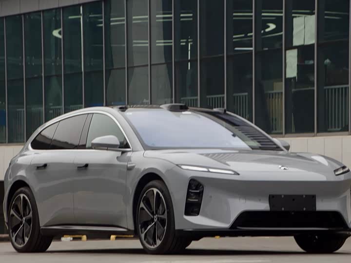 Фото 3 - Nio ET5T