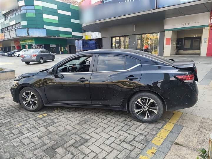 Фото 5 - Nissan Sylphy