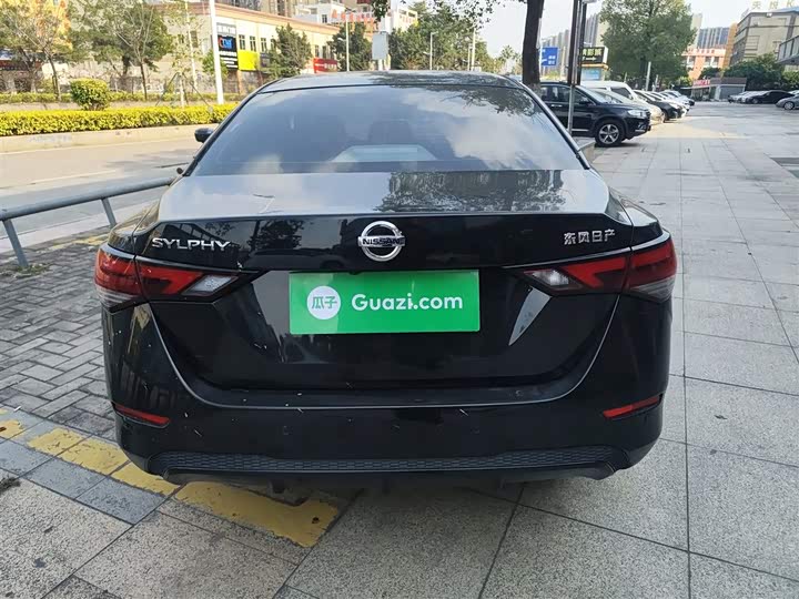 Фото 6 - Nissan Sylphy