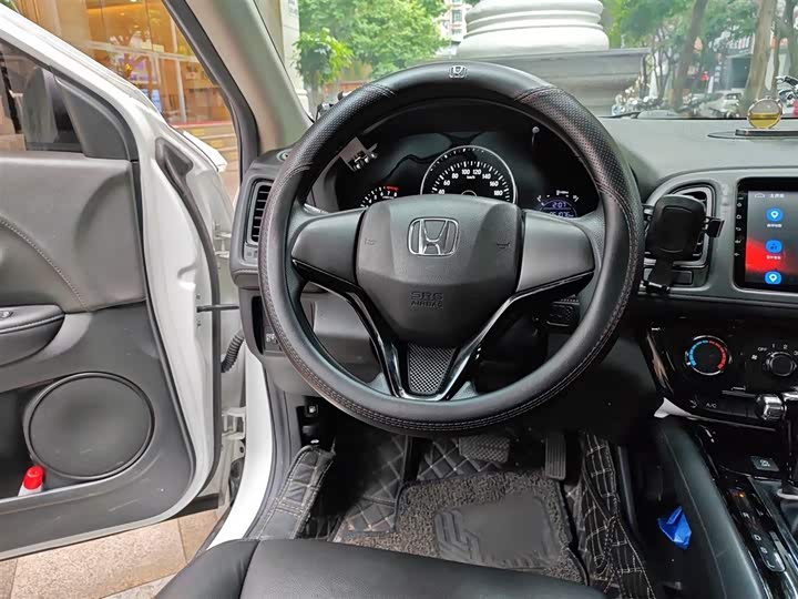 Фото 3 - Honda Vezel