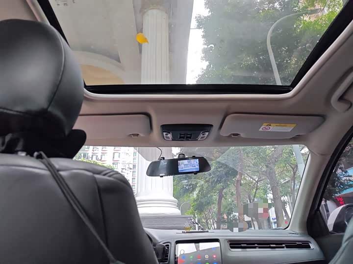 Фото 9 - Honda Vezel