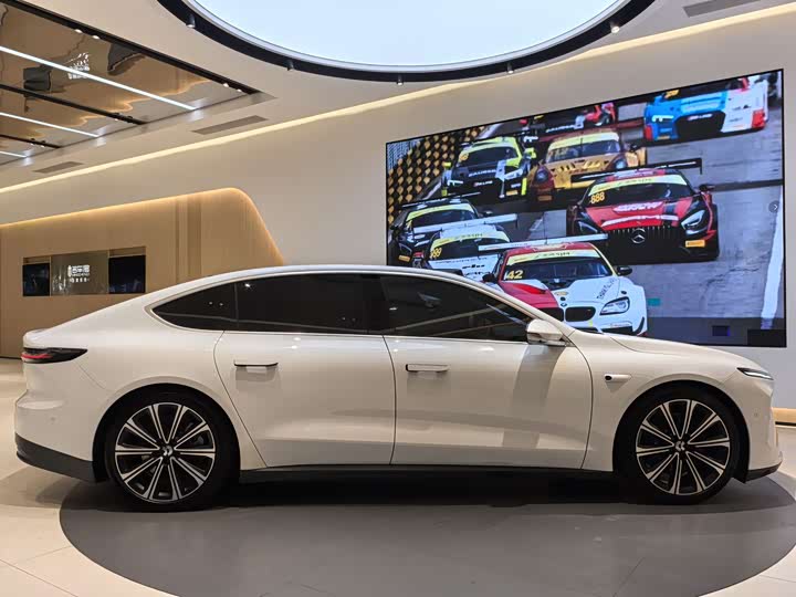 Фото 8 - Nio ET7