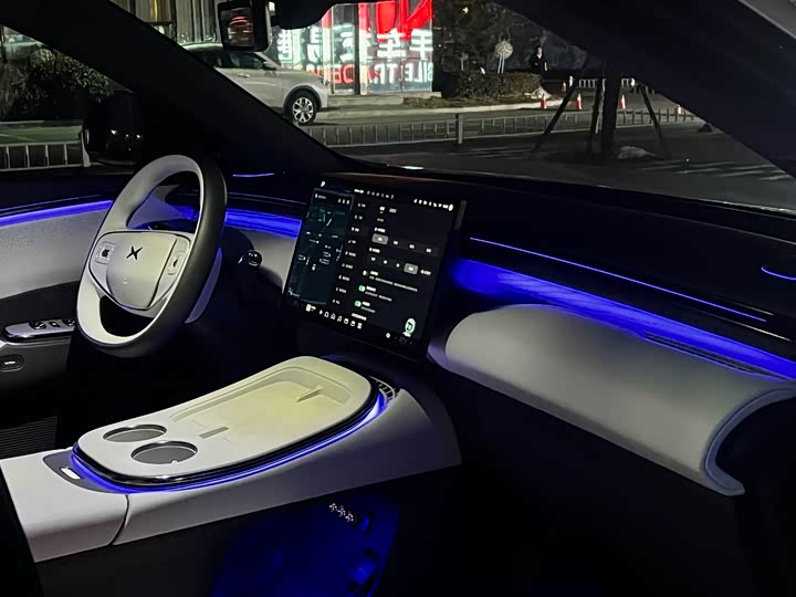 Фото 8 - XPeng G7