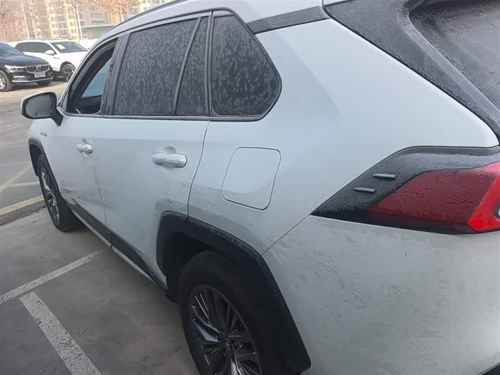 Фото 5 - Toyota Wildlander