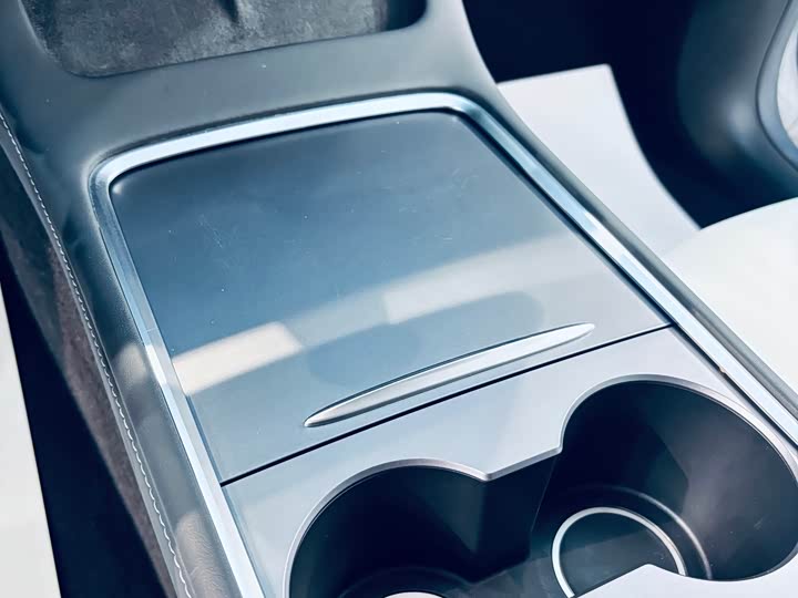 Фото 9 - Tesla Model Y