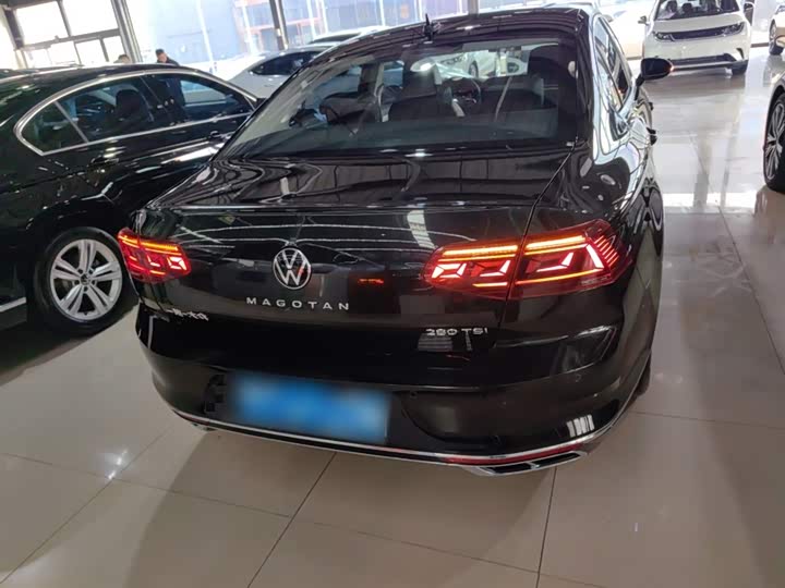 Фото 6 - Volkswagen Magotan