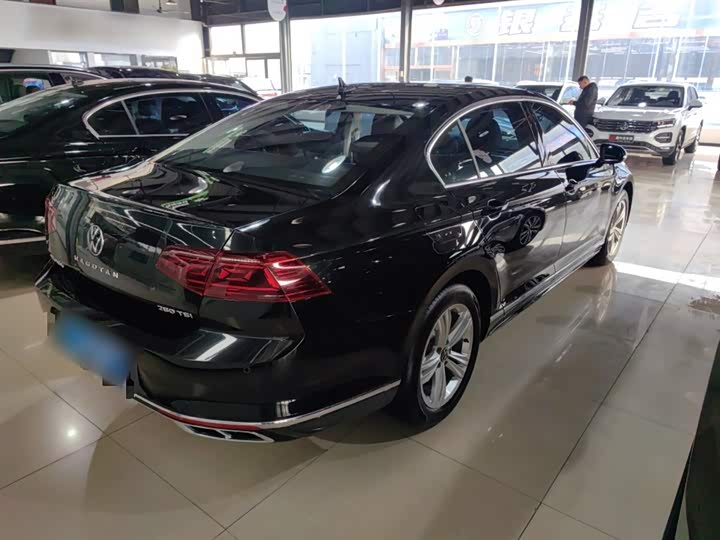 Фото 7 - Volkswagen Magotan