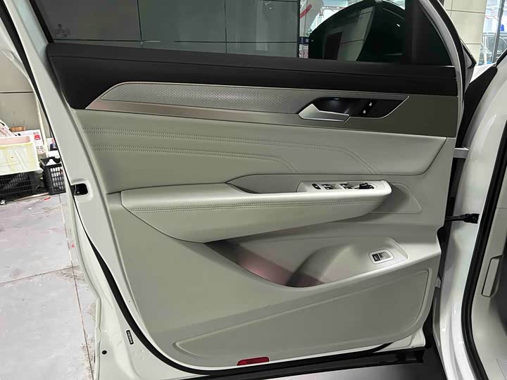 Фото 4 - Volkswagen Tavendor