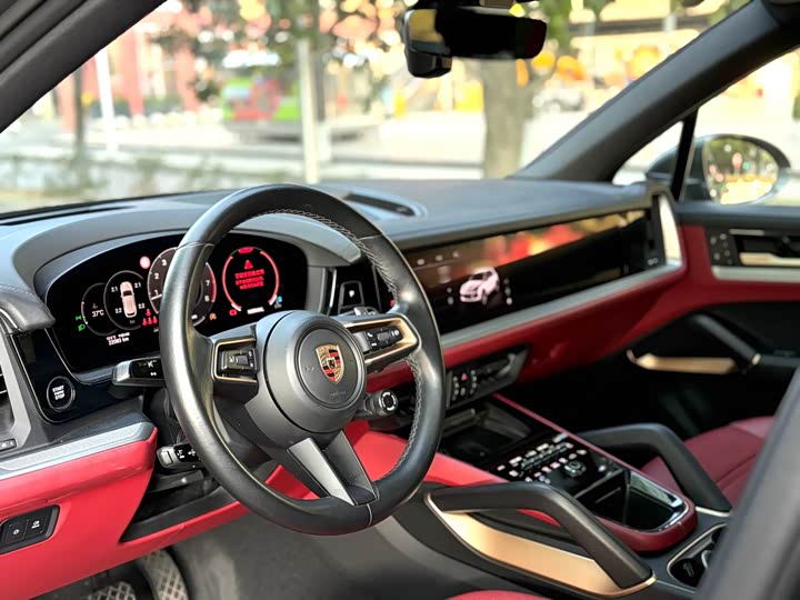 Фото 7 - Porsche Cayenne