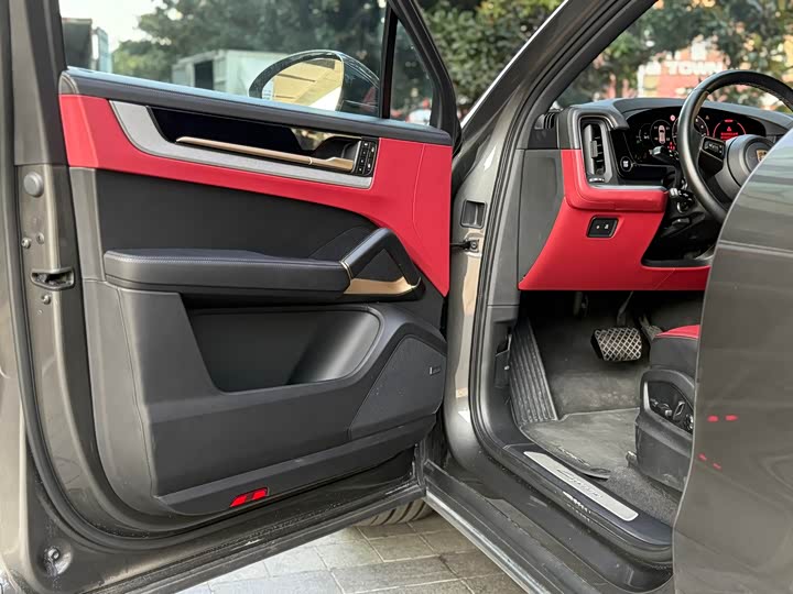 Фото 8 - Porsche Cayenne