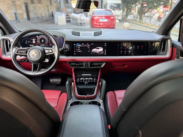 Фото 9 - Porsche Cayenne