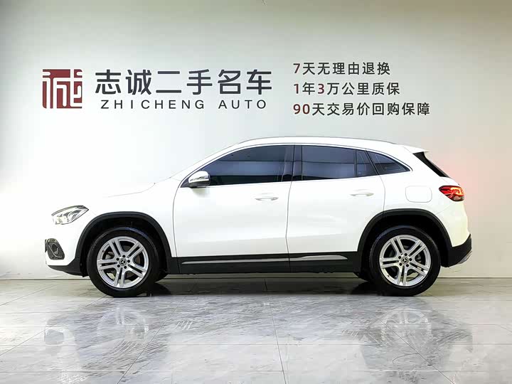 Фото 3 - Mercedes-Benz GLA-Class