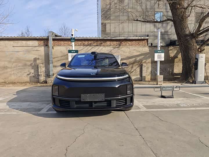 Фото 2 - LiXiang L7