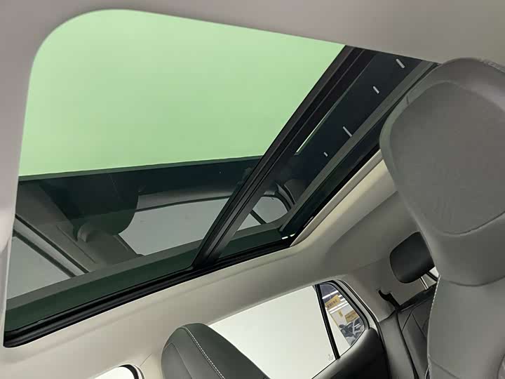 Фото 9 - Volkswagen T-Cross