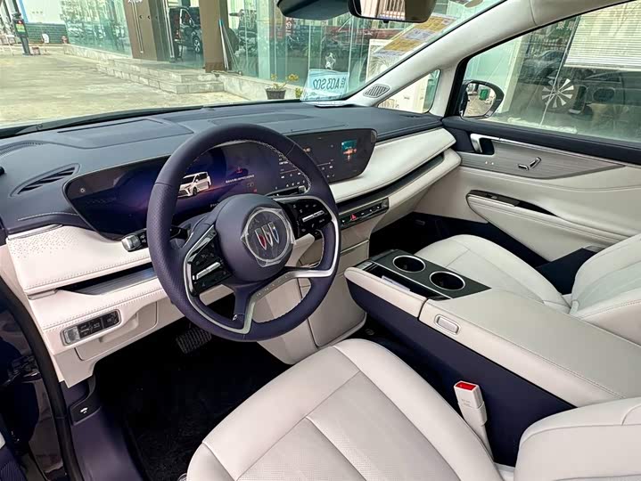 Фото 5 - Buick GL8 Hybrid