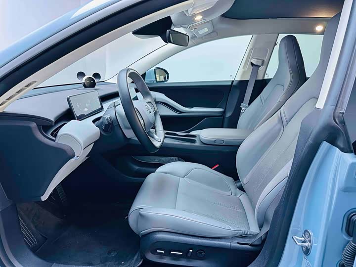 Фото 3 - Nio ET5